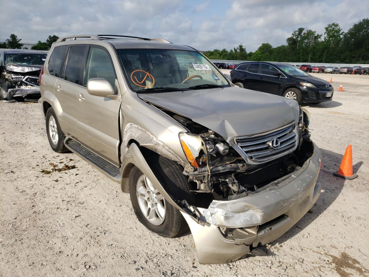 LEXUS GX 470 2004 with VIN JTJBT20X540037346 - Photo from auction