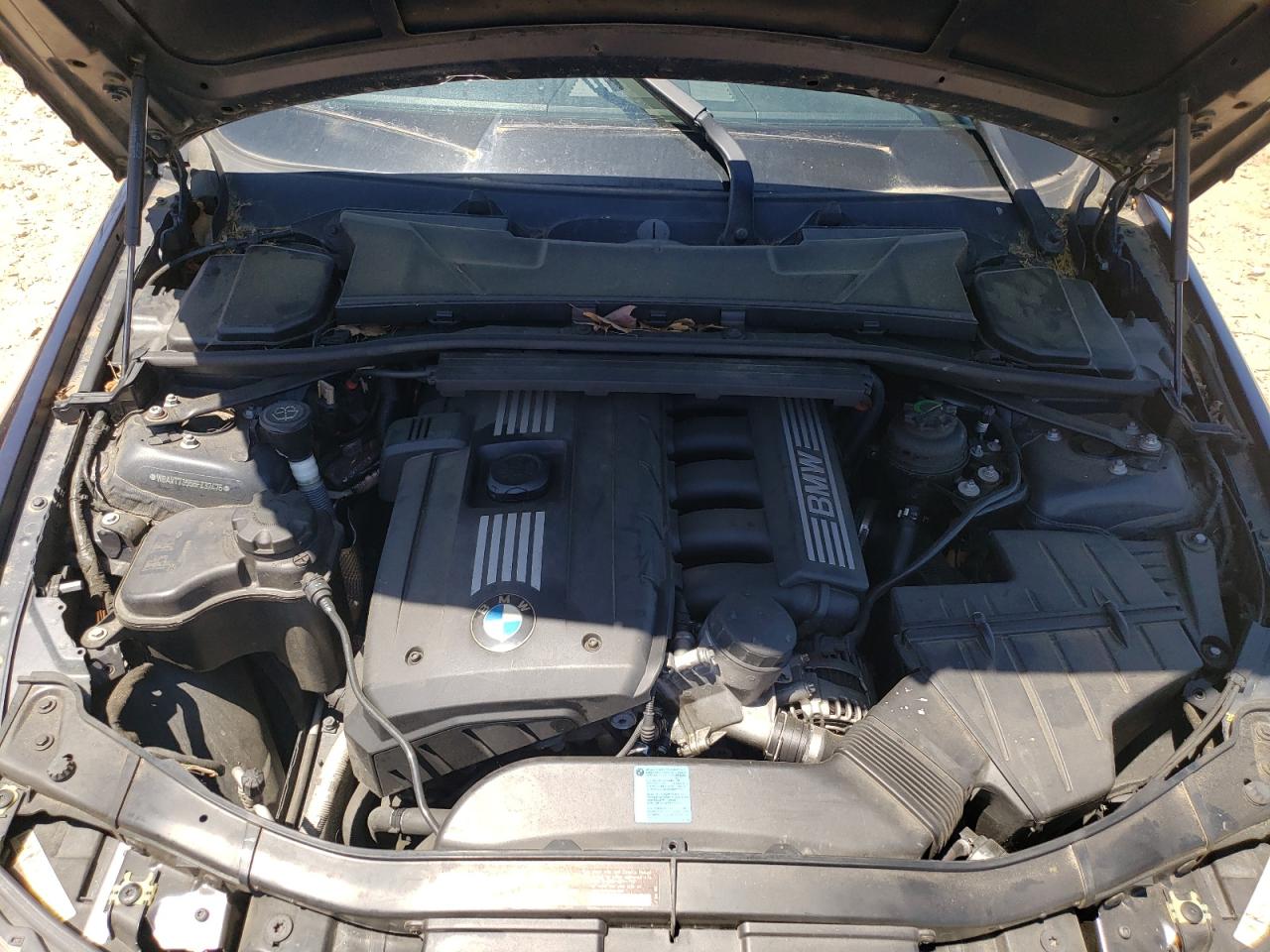 Photo 9 from auction – 2008 BMW 328 XIT with VIN WBAVT73558FZ37476