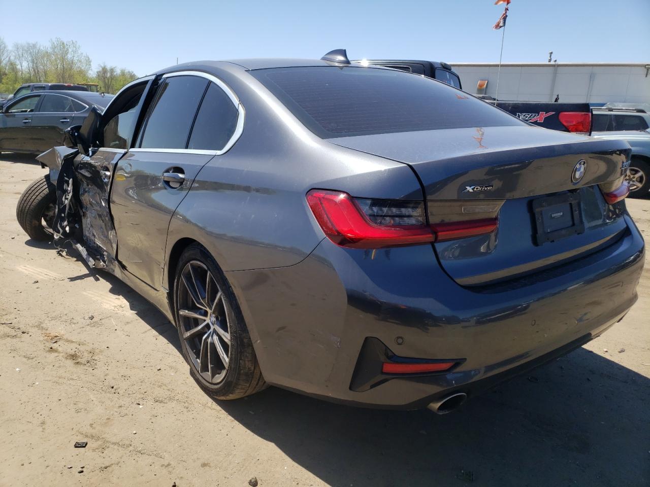 Photo 3 from auction – 2020 BMW 330XI with VIN 3MW5R7J09L8B21281