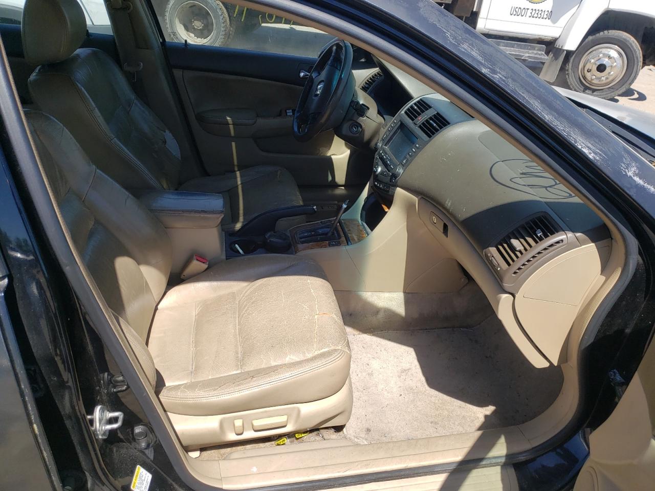 Photo 5 from auction – 2003 HONDA ACCORD EX with VIN 1HGCM66843A086592