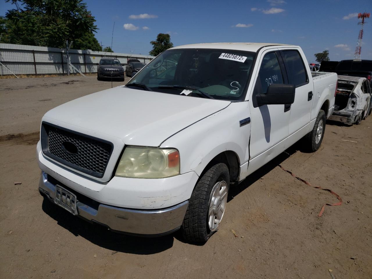 Photo 2 from auction – 2004 FORD F150 SUPER with VIN 1FTRW12W34KC14018