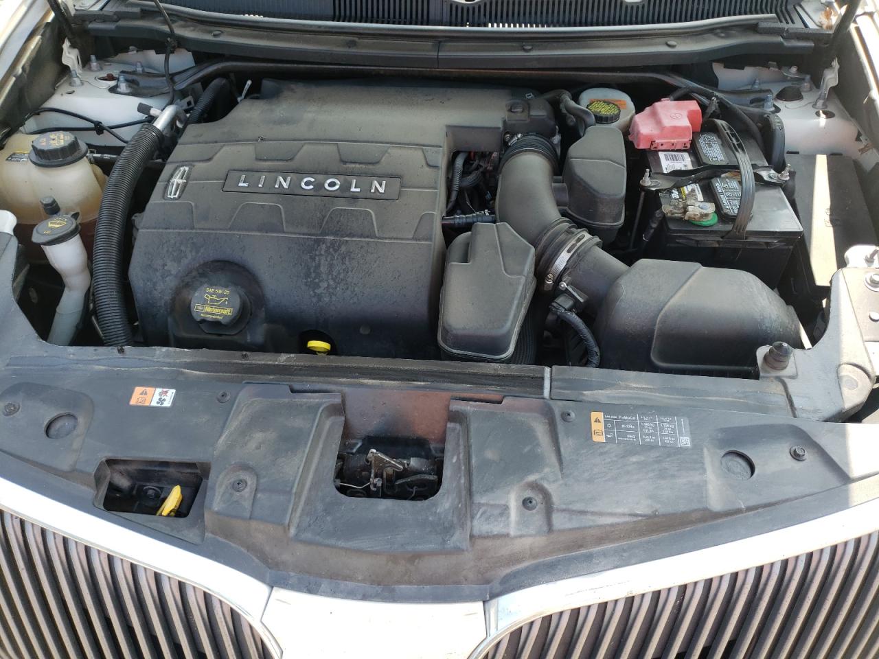 Photo 7 from auction – 2013 LINCOLN MKT with VIN 2LMHJ5FK7DBL53426