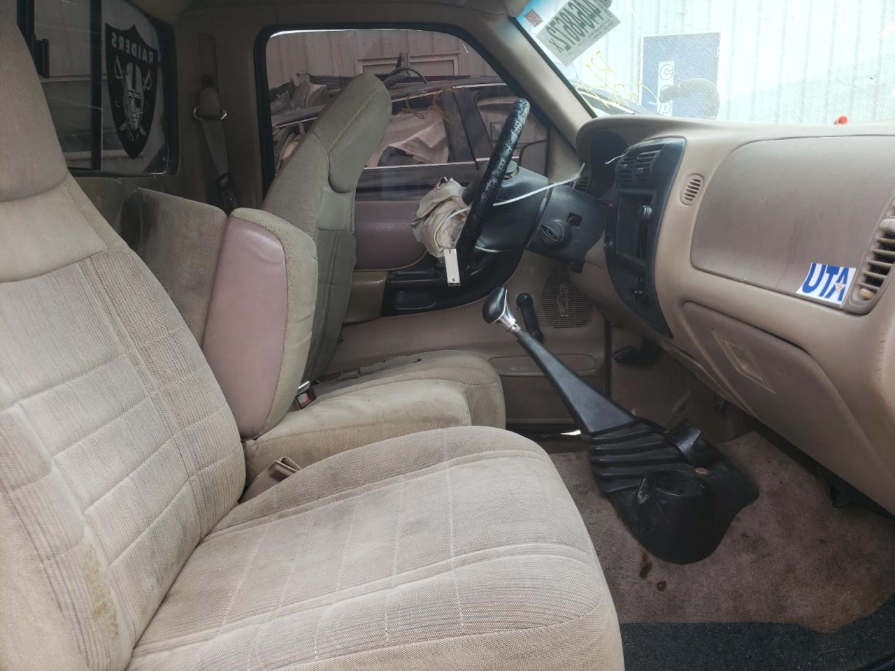 Photo 5 from auction – 1997 FORD RANGER with VIN 1FTCR10A7VUC47677