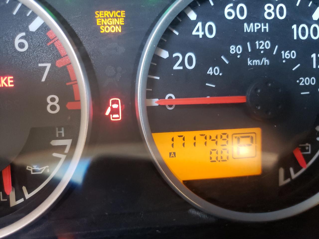 Photo 8 from auction – 2005 NISSAN PATHFINDER with VIN 5N1AR18W85C782736