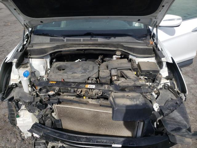 Photo 7 from auction – 2017 HYUNDAI SANTA FE S with VIN 5NMZU3LB2HH034298