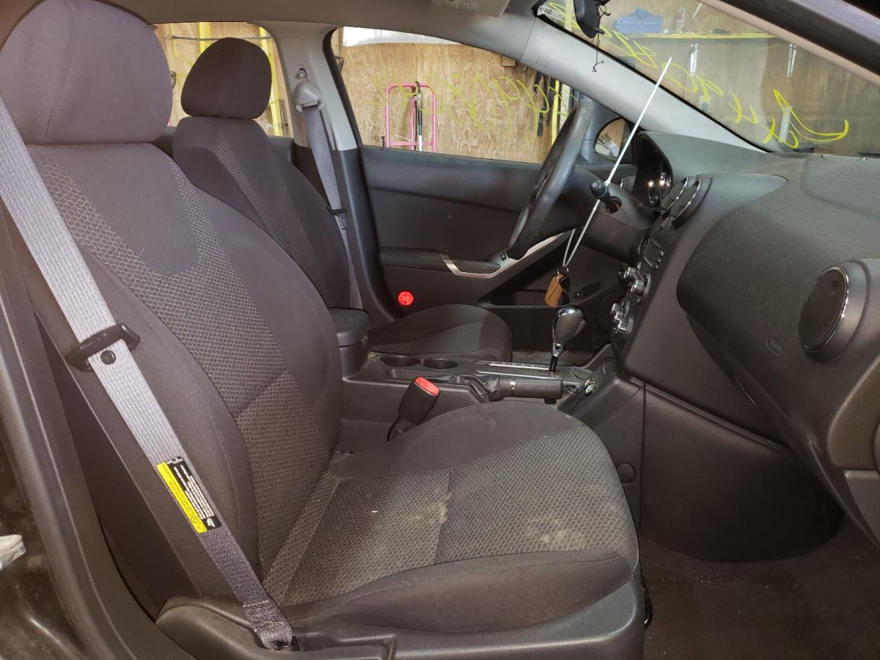 Photo 5 from auction – 2006 PONTIAC G6 SE with VIN 1G2ZF55B064286158