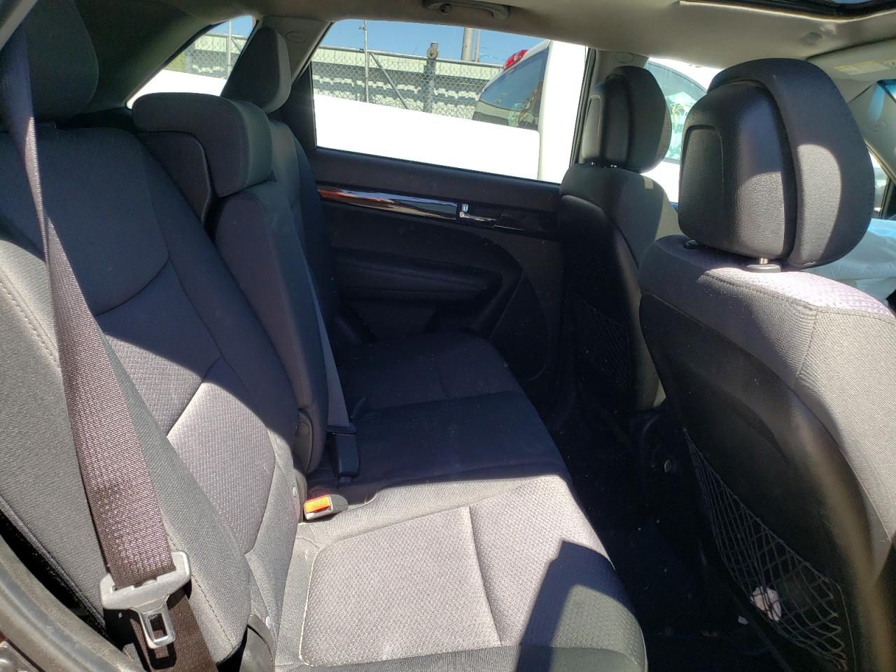 Photo 6 from auction – 2012 KIA SORENTO BA with VIN 5XYKTCA64CG238713