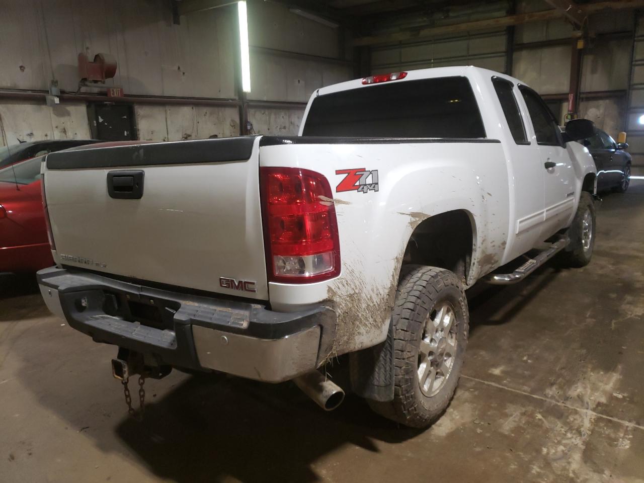 Photo 4 from auction – 2011 GMC SIERRA K25 with VIN 1GT220CG5BZ404471