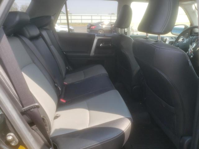 Photo 6 from auction – 2020 TOYOTA 4RUNNER SR with VIN JTEBU5JRXL5739645