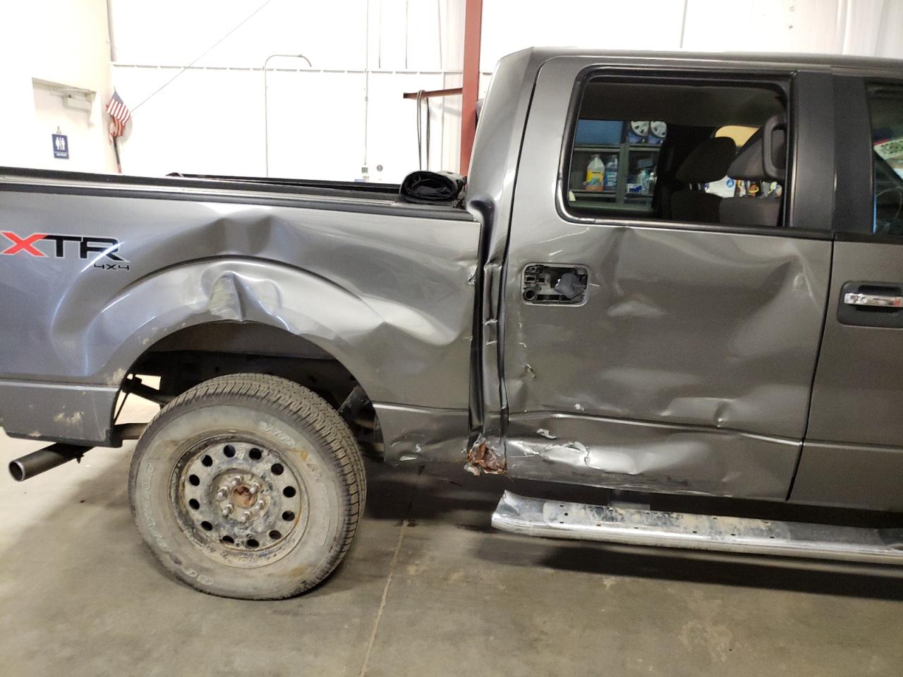 Photo 9 from auction – 2010 FORD F150 SUPER with VIN 1FTEW1E81AFB56474