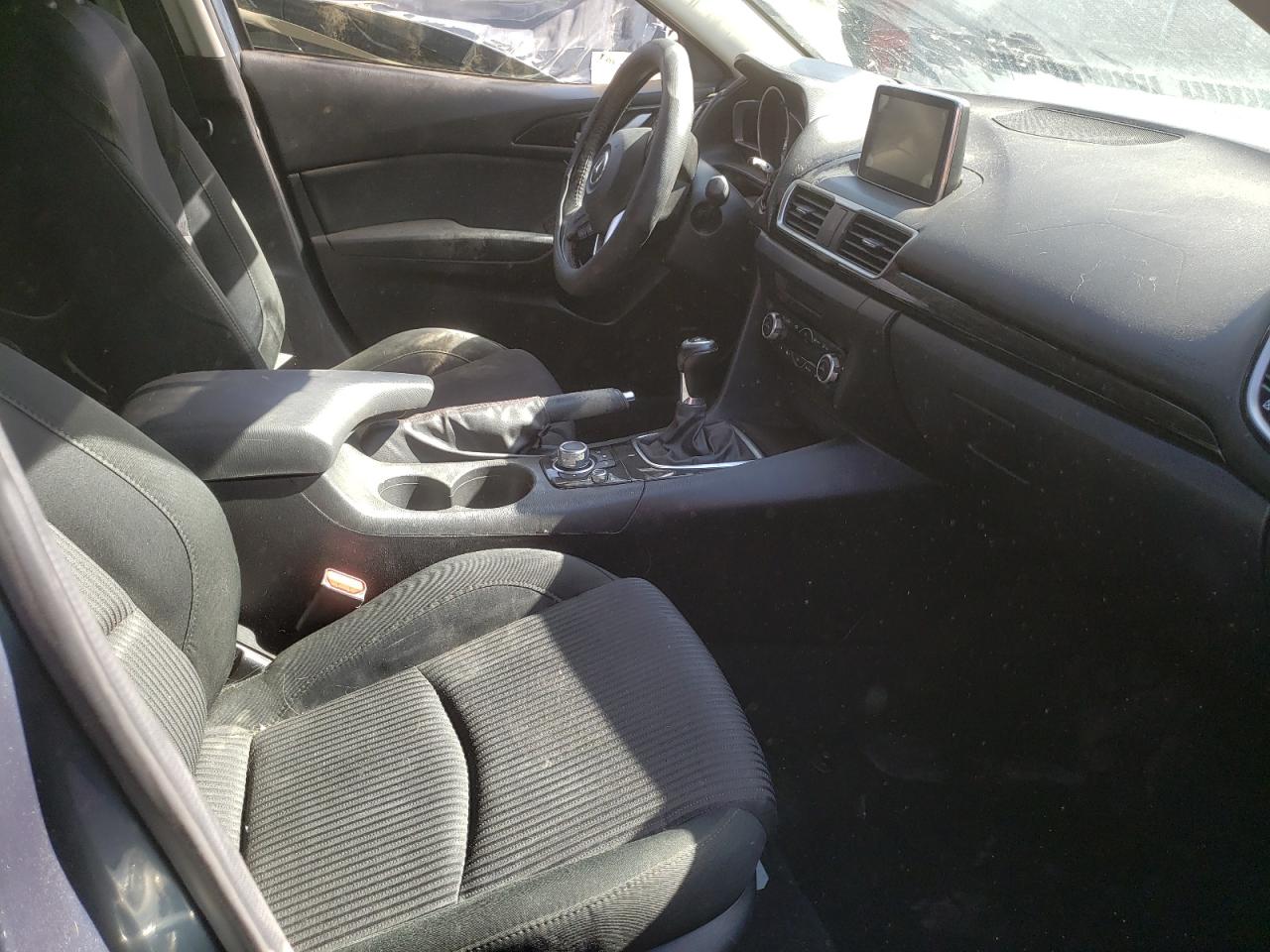 Photo 5 from auction – 2016 MAZDA 3 TOURING with VIN 3MZBM1W70GM258157