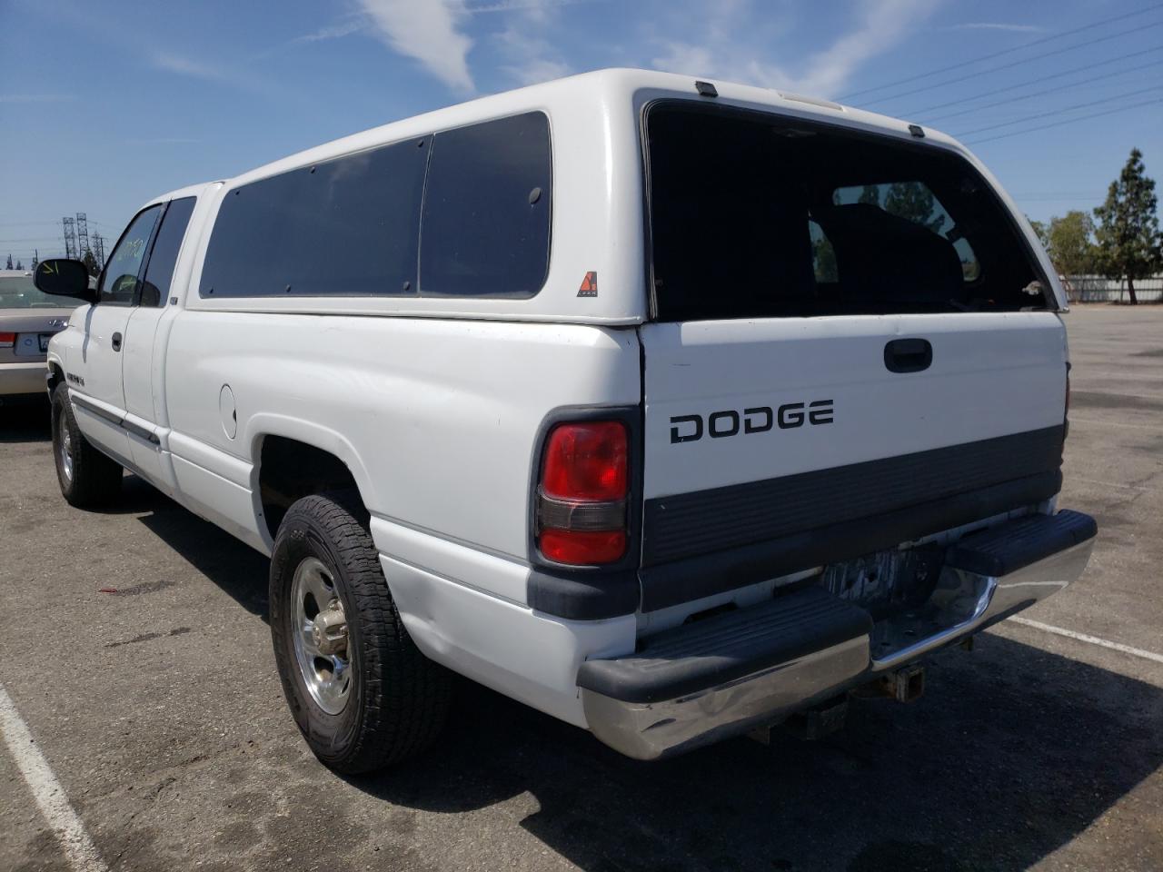Photo 3 from auction – 2000 DODGE RAM 1500 with VIN 3B7HC13Z3YG124149