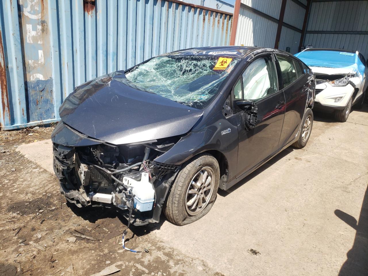 Photo 2 from auction – 2017 TOYOTA PRIUS PRIM with VIN JTDKARFP0H3011430