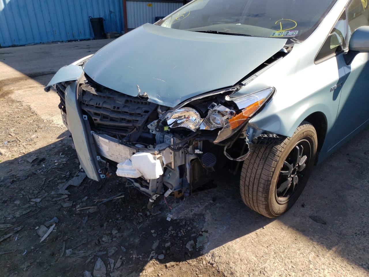 Photo 9 from auction – 2013 TOYOTA PRIUS with VIN JTDKN3DU4D1727988