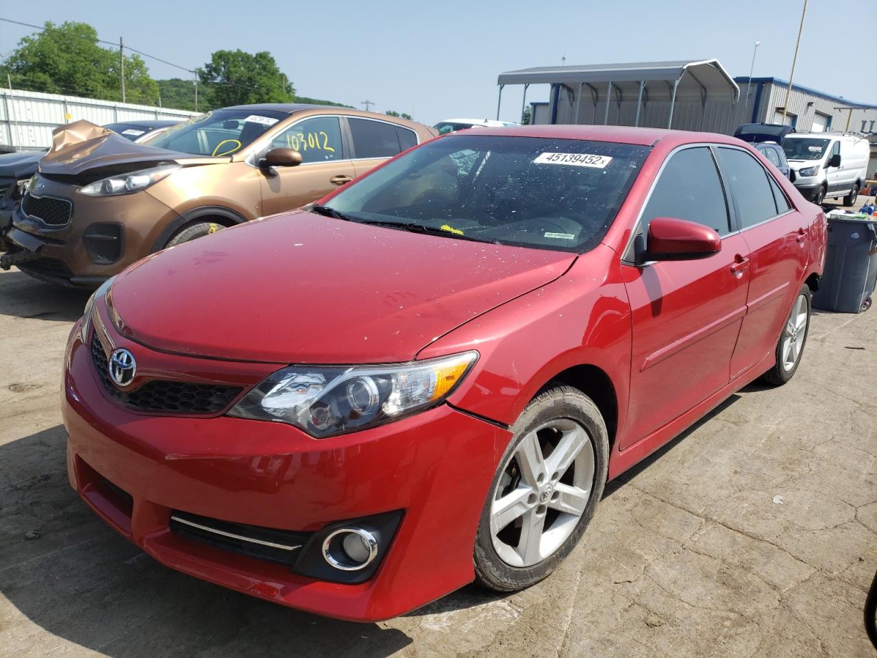 Photo 2 from auction – 2014 TOYOTA CAMRY L with VIN 4T1BF1FK1EU796906