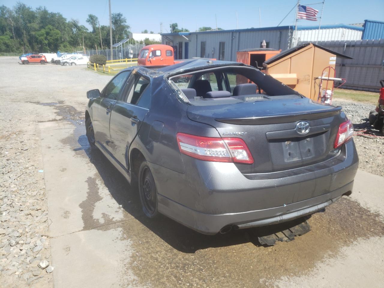 Photo 3 from auction – 2011 TOYOTA CAMRY BASE with VIN 4T1BF3EKXBU225861