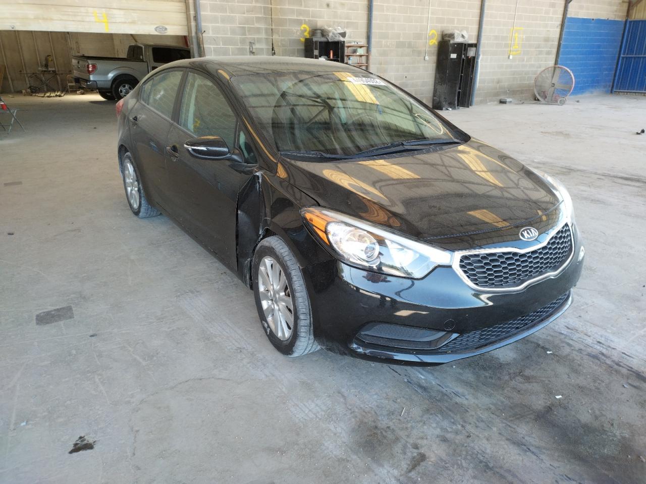 KIA FORTE LX 2014 with VIN KNAFX4A69E5062343 - Photo from auction