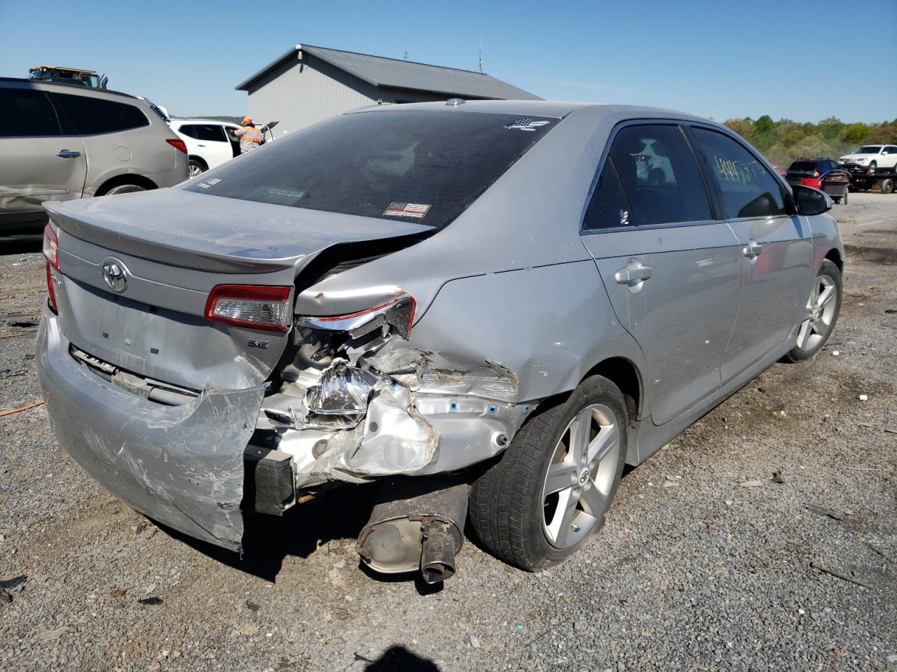 Photo 4 from auction – 2012 TOYOTA CAMRY SE A with VIN 4T1BF1FK8CU202017