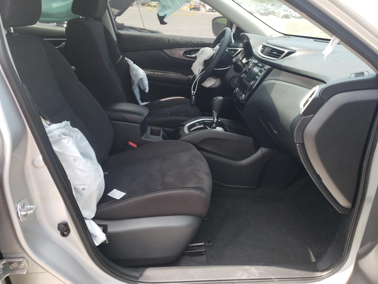 Photo 5 from auction – 2015 NISSAN ROGUE S with VIN KNMAT2MT5FP560494
