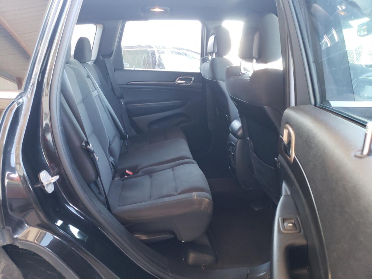 Photo 6 from auction – 2015 JEEP GRAND CHER with VIN 1C4RJFAG6FC677161