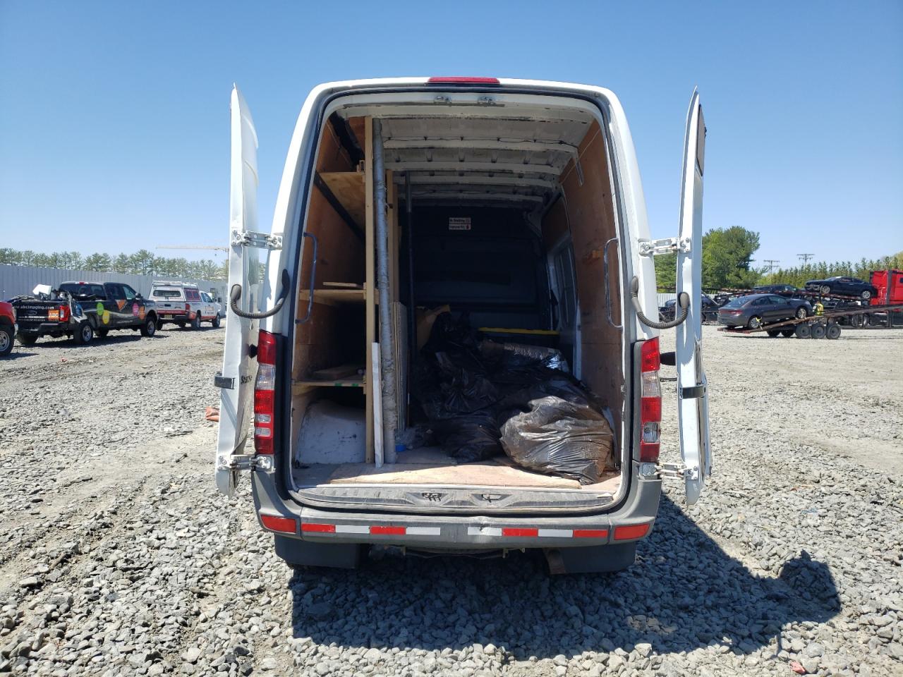 Photo 6 from auction – 2012 MERCEDES-BENZ SPRINTER 3 with VIN WD3PF3CCXC5633613