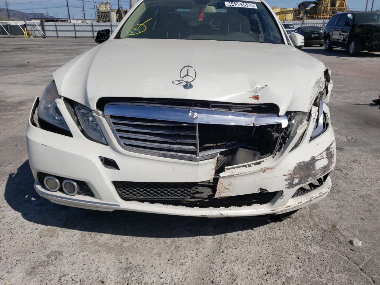 Photo 9 from auction – 2011 MERCEDES-BENZ E 350 with VIN WDDHF5GB7BA400162