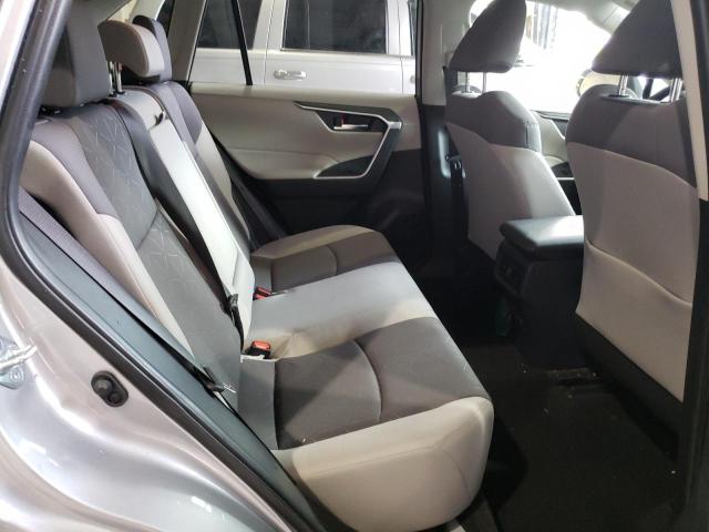 Photo 6 from auction – 2019 TOYOTA RAV4 XLE with VIN JTMP1RFV3KD028406