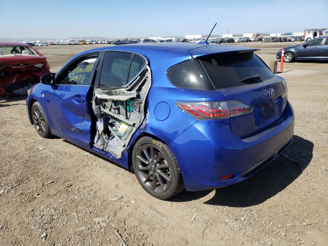 Photo 3 from auction – 2013 LEXUS CT 200 with VIN JTHKD5BH9D2140912