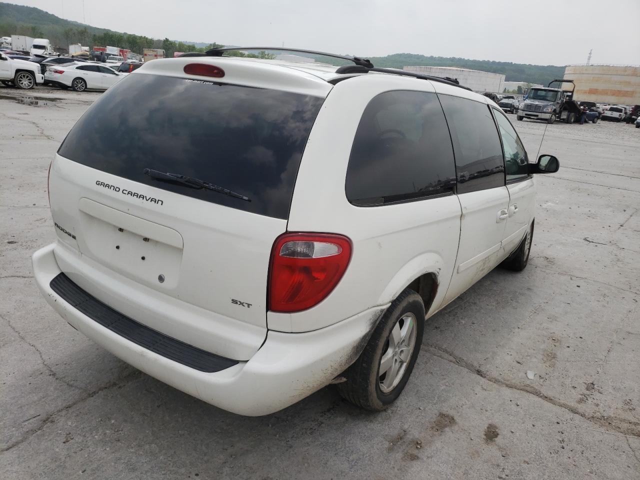 Photo 4 from auction – 2007 DODGE GRAND CARA with VIN 2D4GP44L37R339067