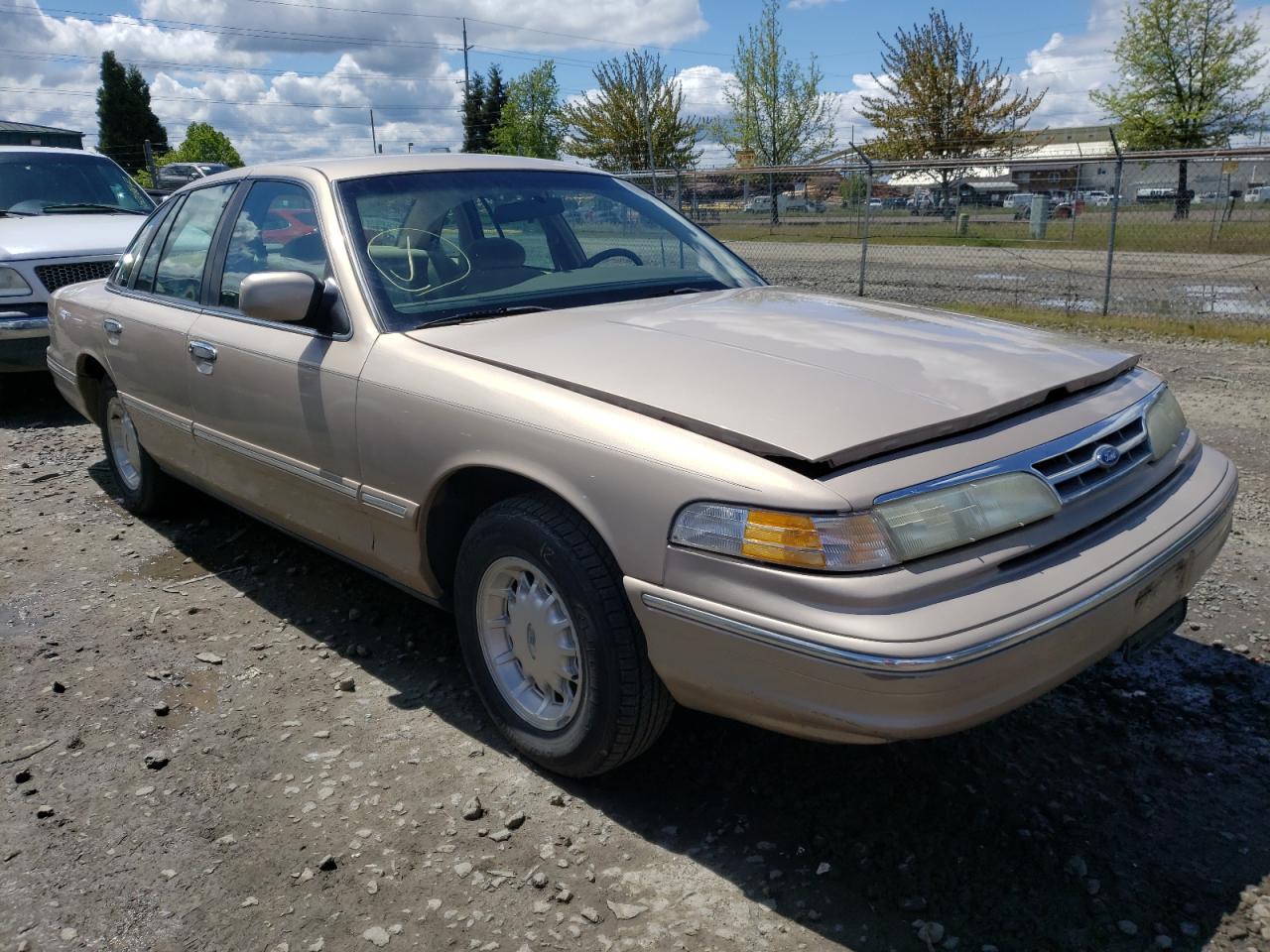 FORD CROWN VICT 1997 with VIN 2FALP74W1VX132070 - Photo from auction