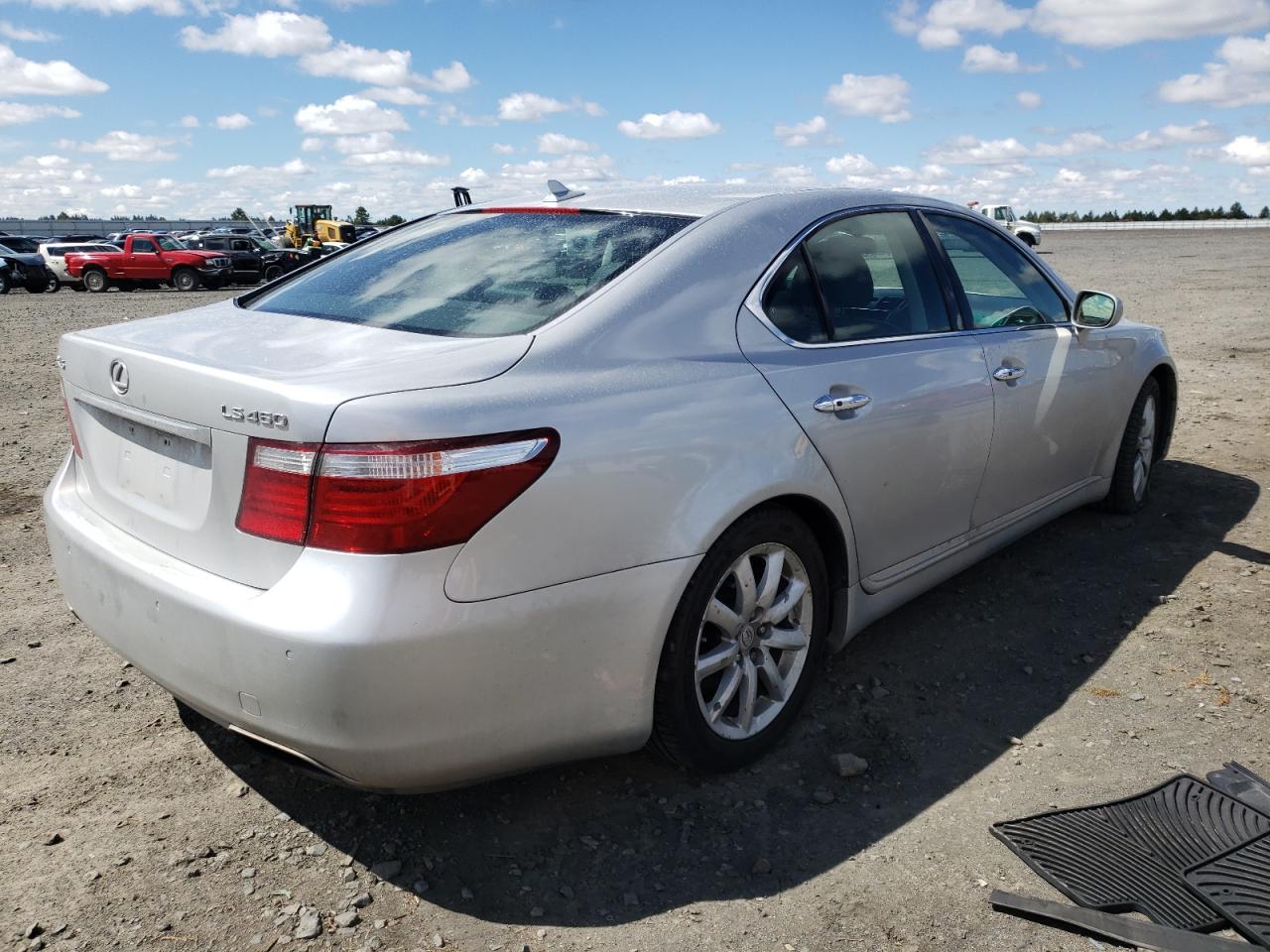 Photo 4 from auction – 2008 LEXUS LS 460 with VIN JTHBL46F885053402