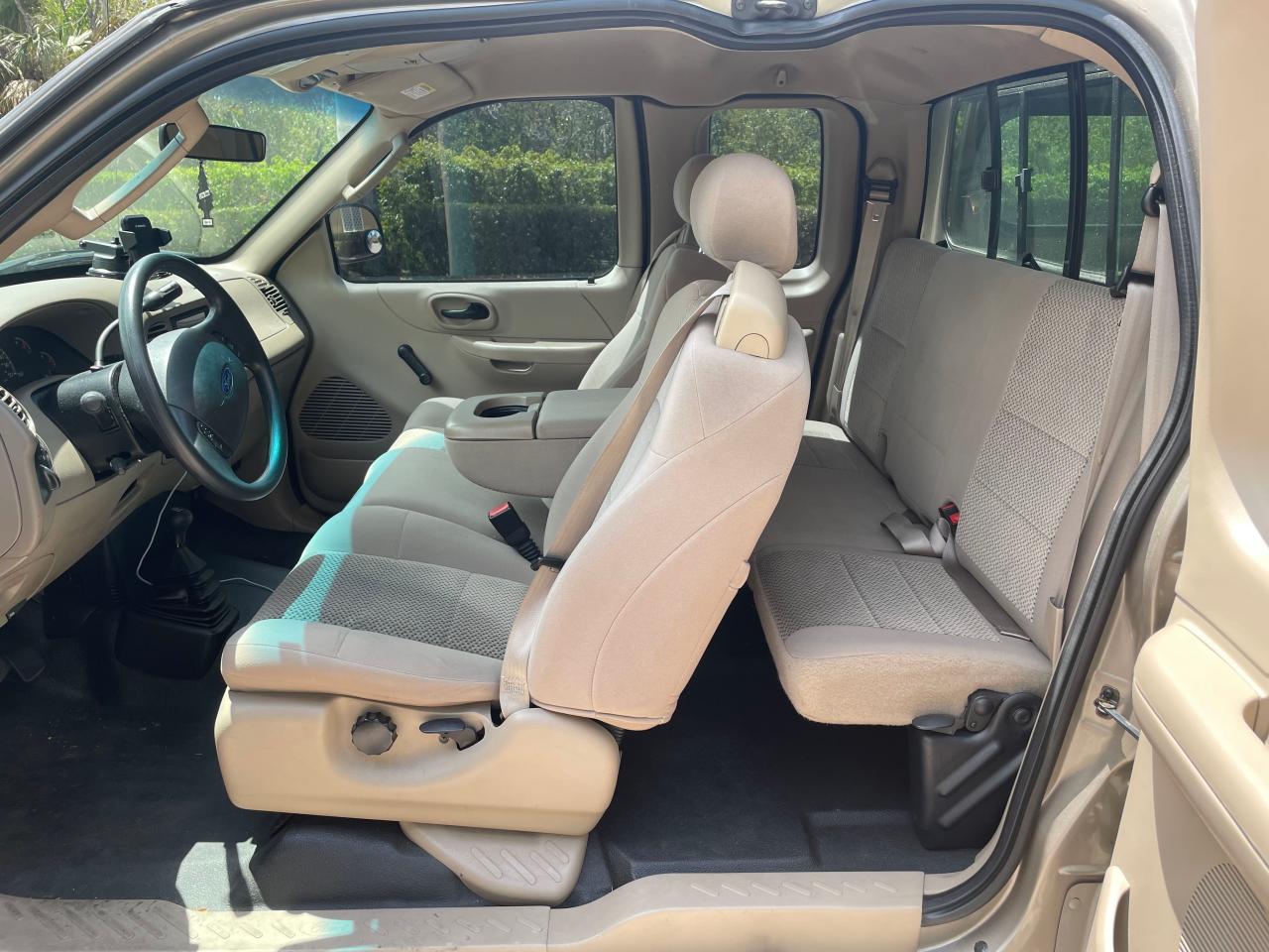 Photo 9 from auction – 2003 FORD F150 with VIN 2FTRX18W23CA97989