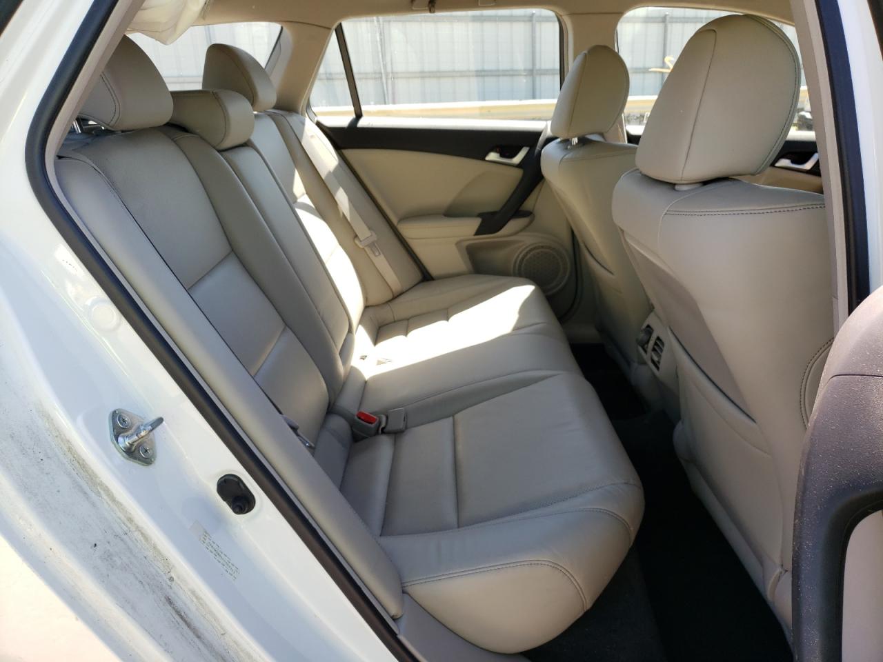 Photo 6 from auction – 2012 ACURA TSX TECH with VIN JH4CW2H66CC000313