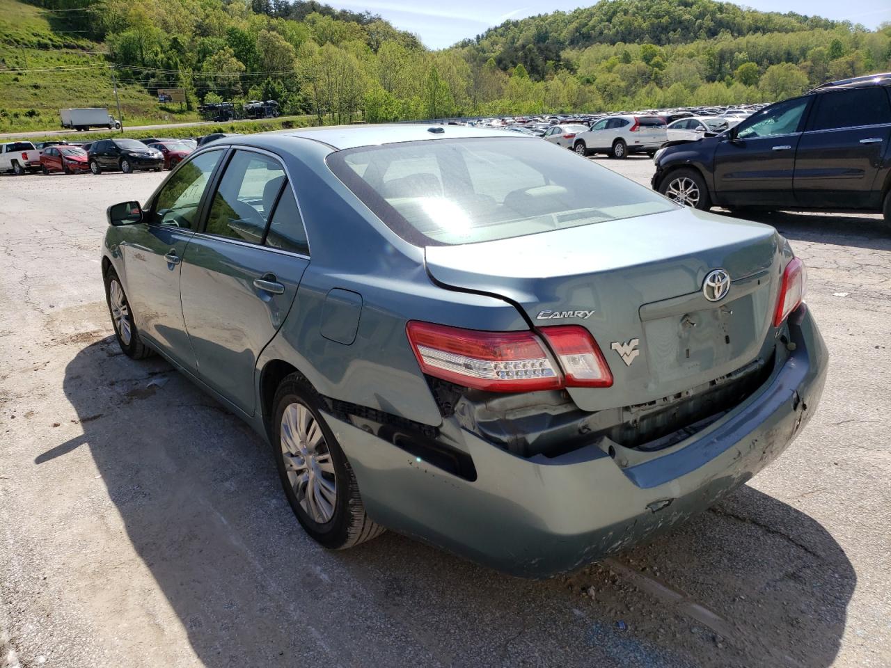 Photo 3 from auction – 2010 TOYOTA CAMRY BASE with VIN 4T1BF3EK6AU532944