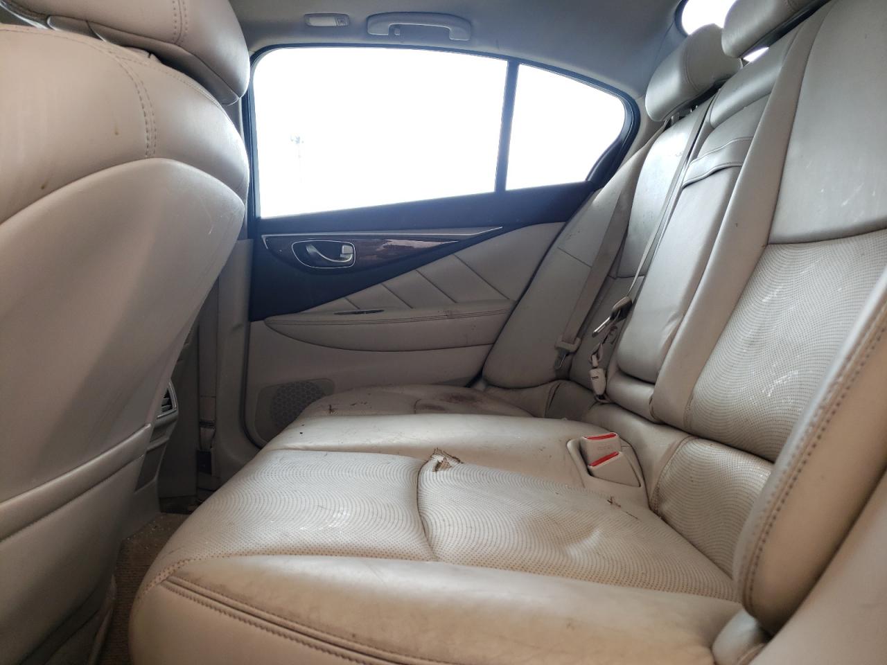 Photo 6 from auction – 2014 INFINITI Q50 BASE with VIN JN1BV7AP8EM682403