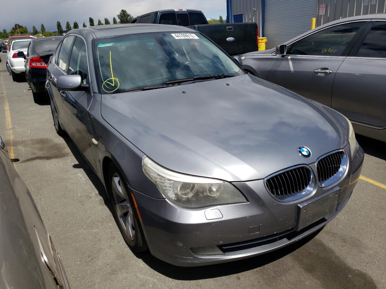 BMW 528 I 2008 with VIN WBANU53568CT09946 - Photo from auction