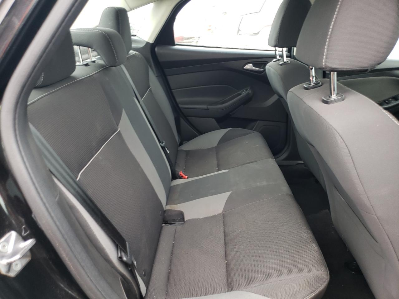 Photo 6 from auction – 2014 FORD FOCUS SE with VIN 1FADP3F28EL351080