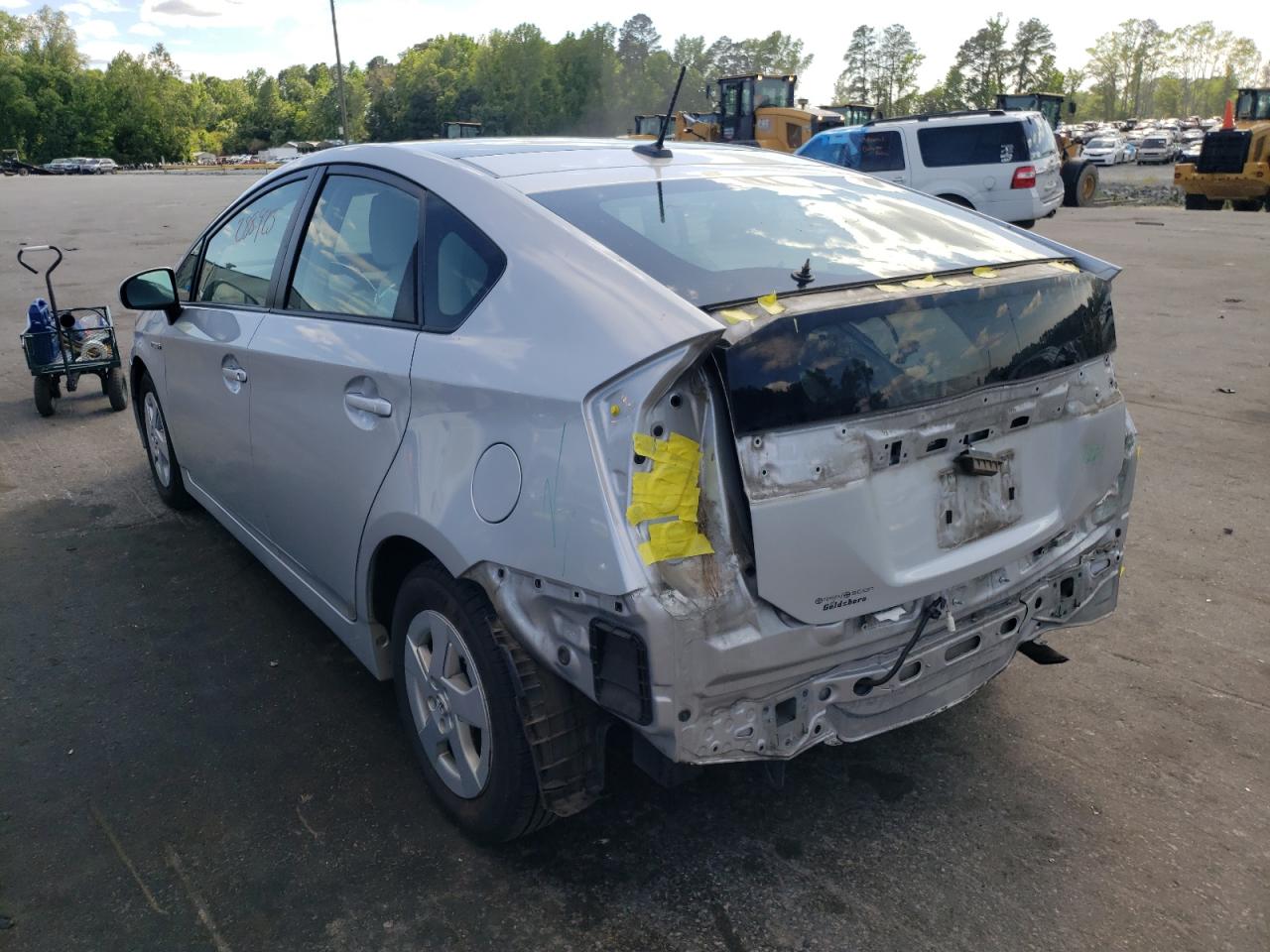Photo 3 from auction – 2011 TOYOTA PRIUS with VIN JTDKN3DU3B0278807