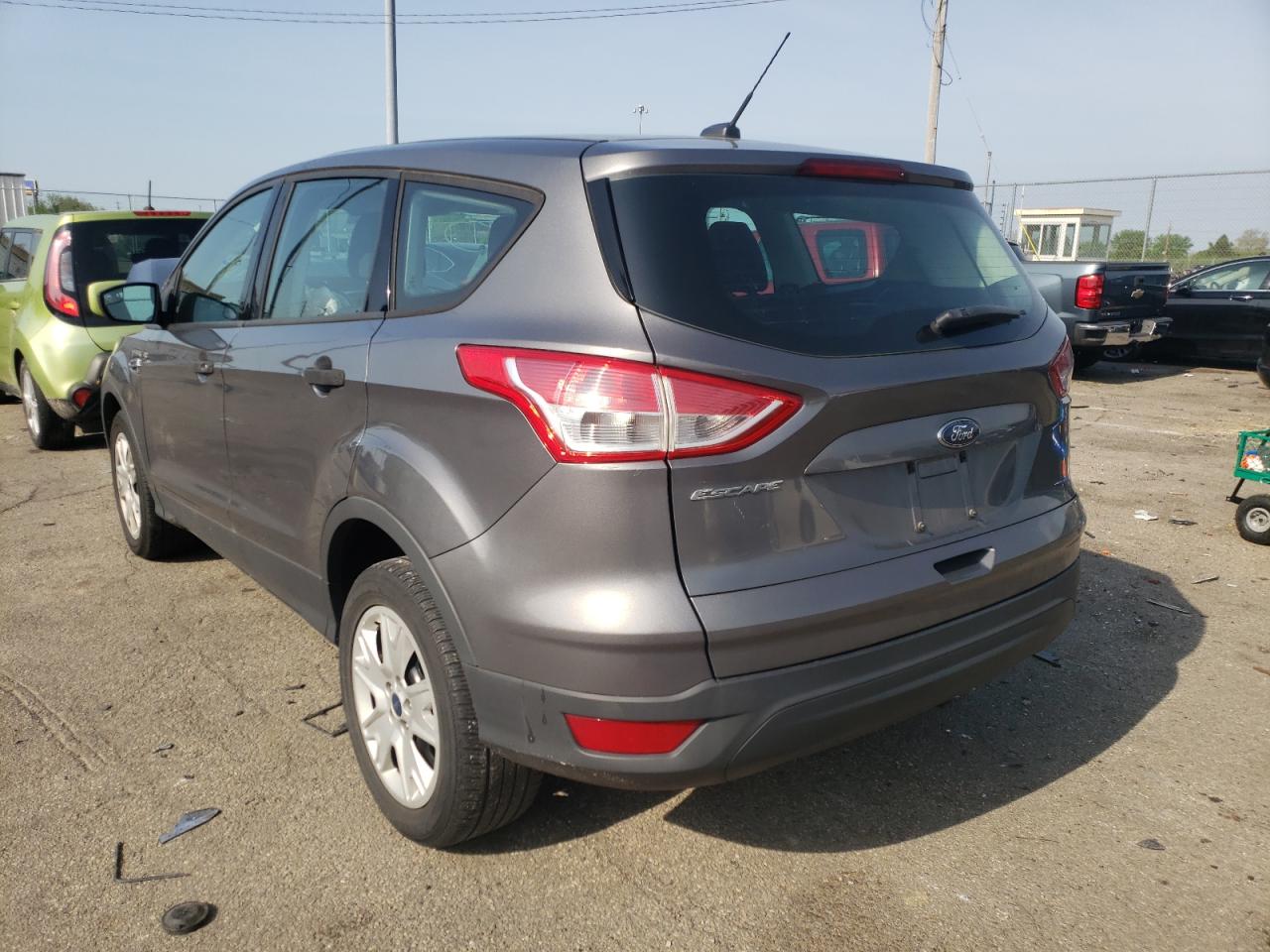 Photo 3 from auction – 2013 FORD ESCAPE S with VIN 1FMCU0F77DUA84933