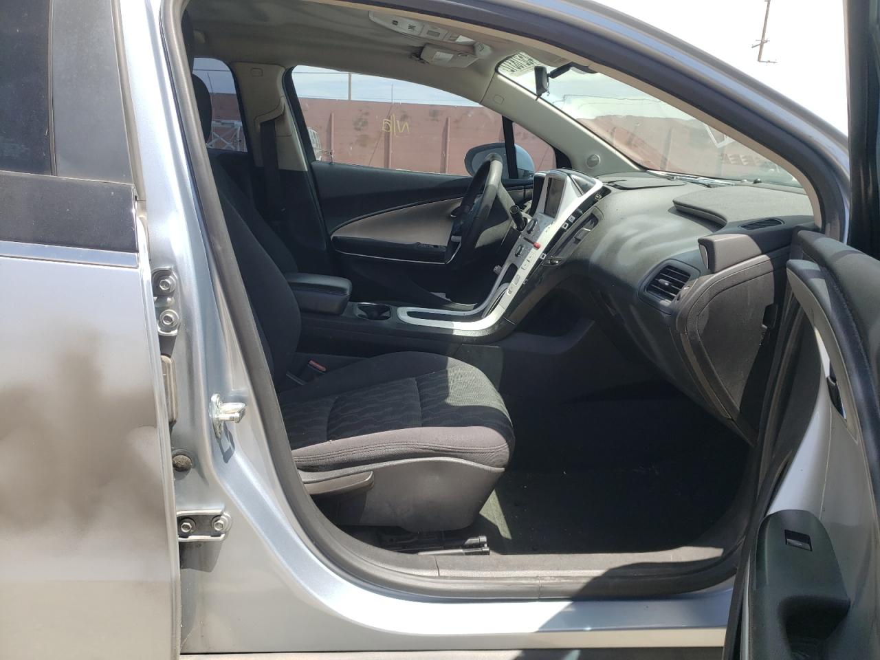 Photo 5 from auction – 2013 CHEVROLET VOLT with VIN 1G1RE6E49DU105425