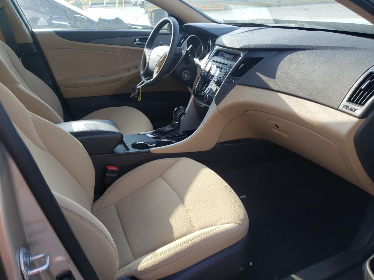Photo 5 from auction – 2011 HYUNDAI SONATA with VIN 5NPEB4AC6BH016094
