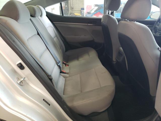 Photo 6 from auction – 2017 HYUNDAI ELANTRA SE with VIN 5NPD74LF4HH147649