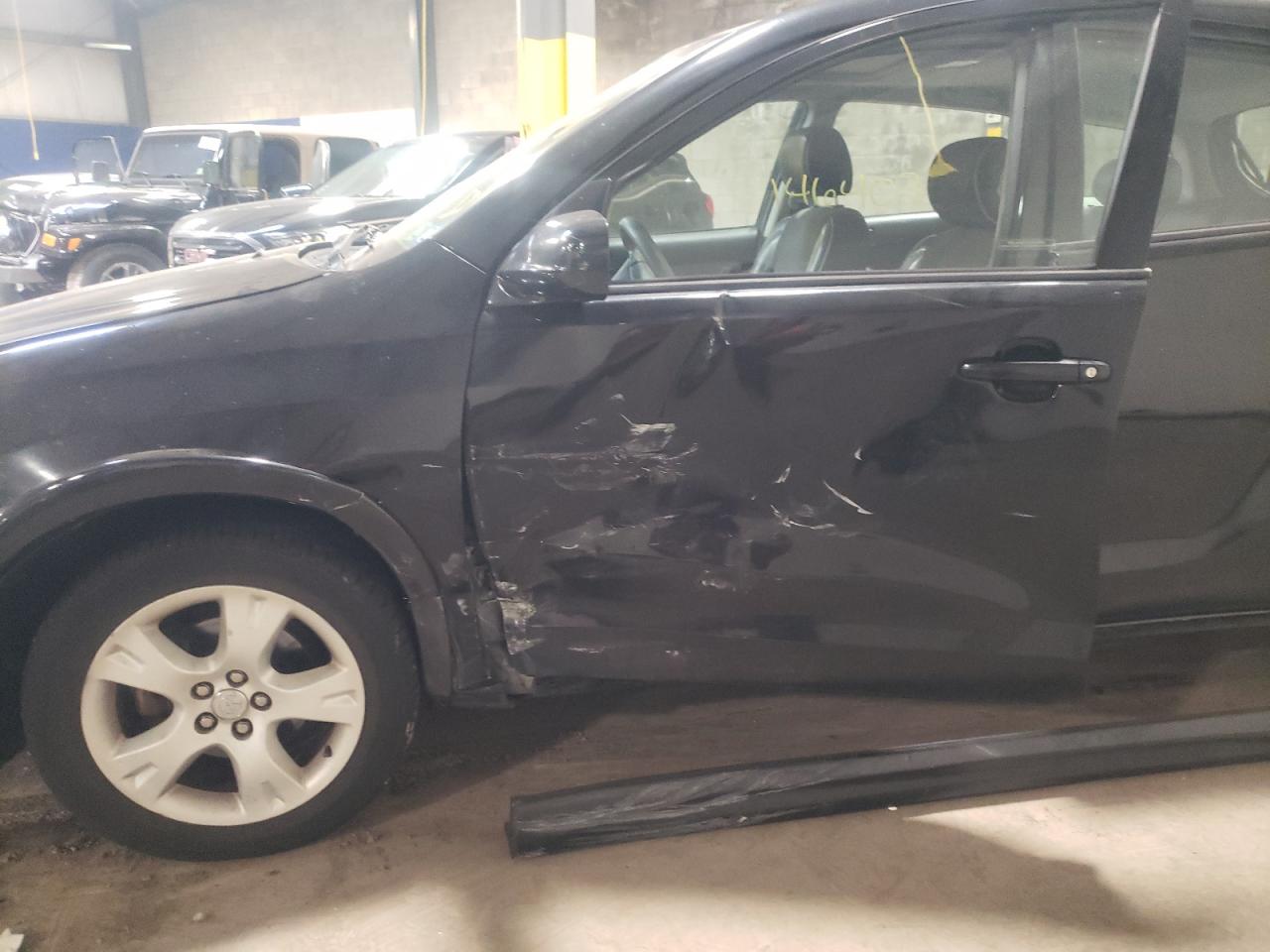 Photo 9 from auction – 2003 TOYOTA MATRIX with VIN 2T1KR32E23C093722