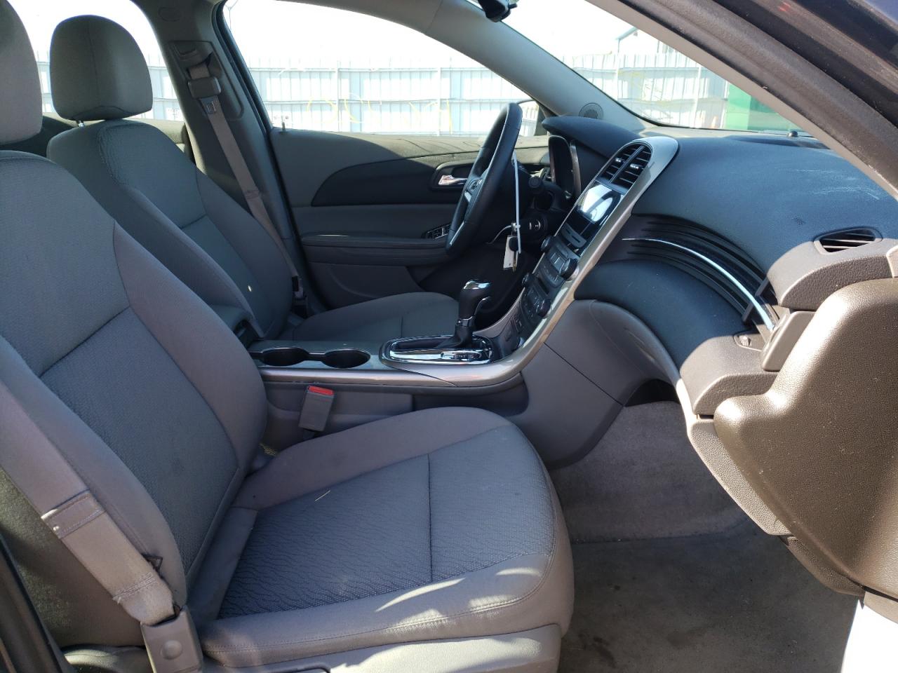 Photo 5 from auction – 2013 CHEVROLET MALIBU LS with VIN 1G11B5SA6DF164186