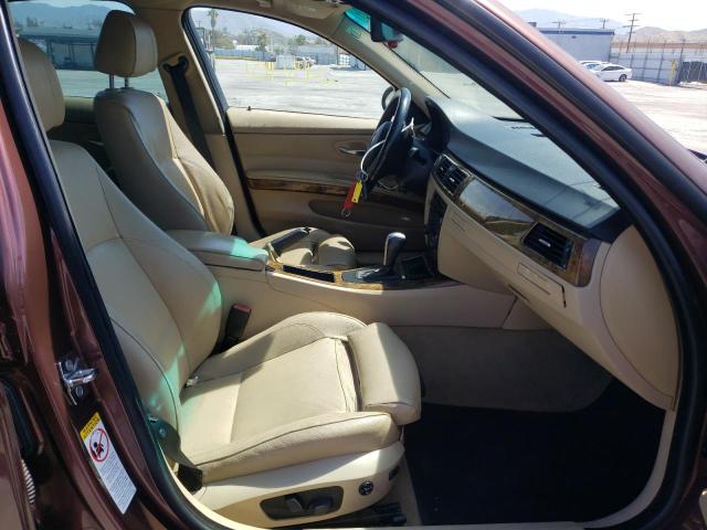 Photo 5 from auction – 2006 BMW 325 I AUTO with VIN WBAVB17516NK41176