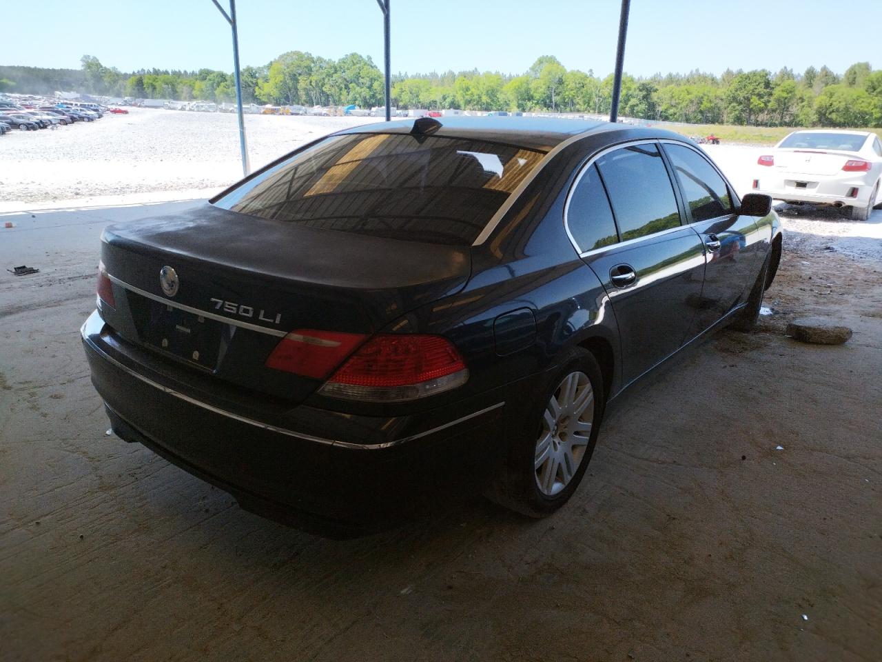 Photo 4 from auction – 2006 BMW 750 LI with VIN WBAHN83506DT29676
