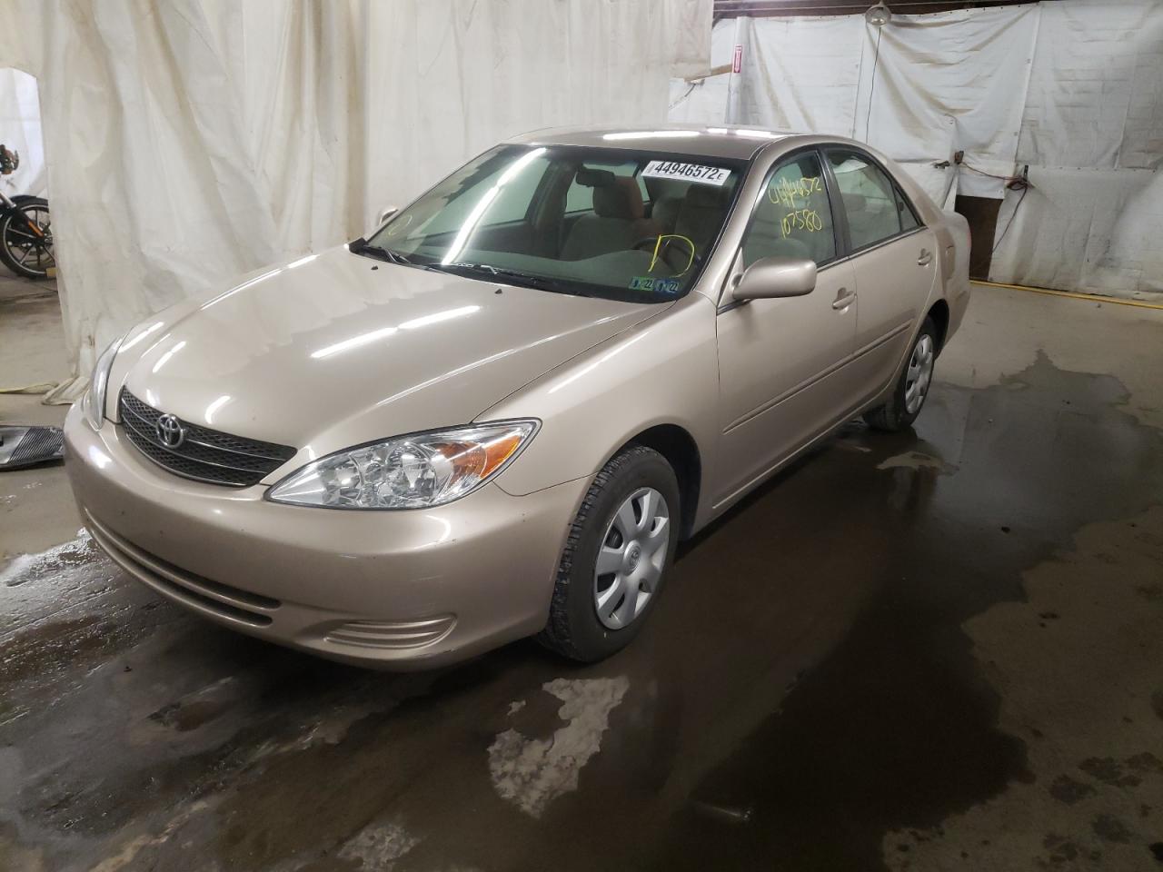 Photo 2 from auction – 2004 TOYOTA CAMRY LE with VIN 4T1BE32KX4U940116