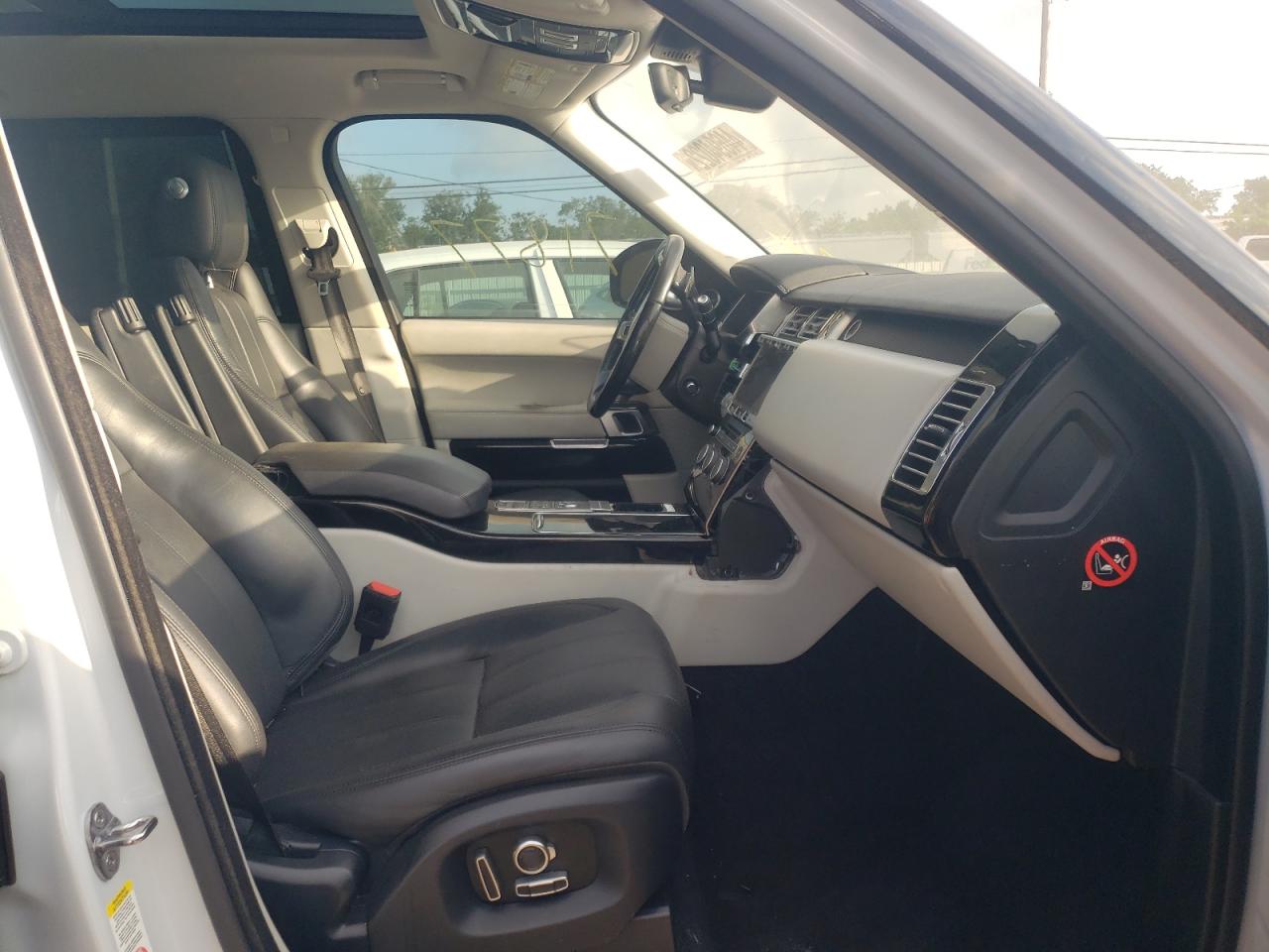 Photo 5 from auction – 2017 LAND ROVER RANGE ROVE with VIN SALGS5FEXHA343227