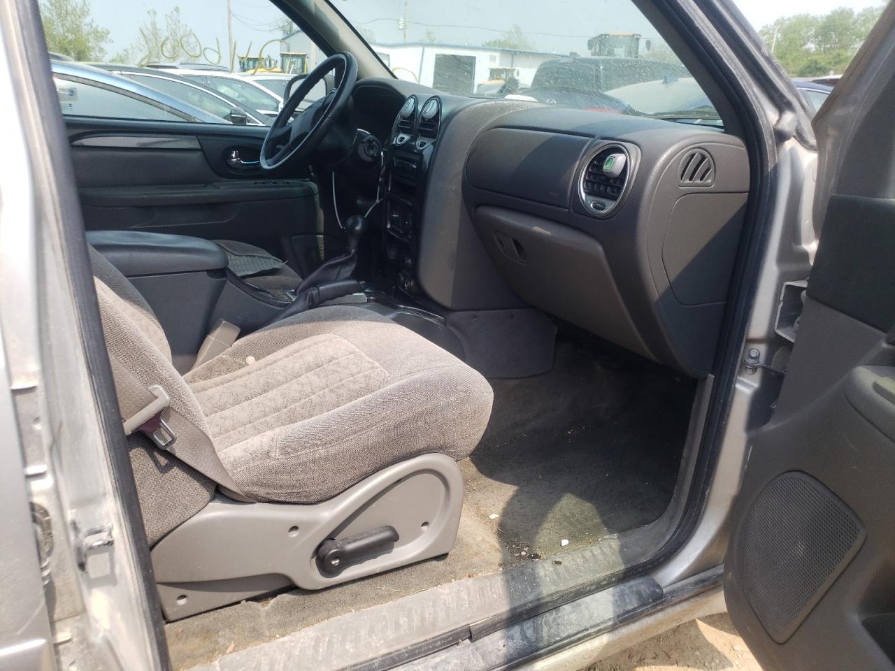 Photo 5 from auction – 2004 GMC ENVOY XL with VIN 1GKET16S446150745