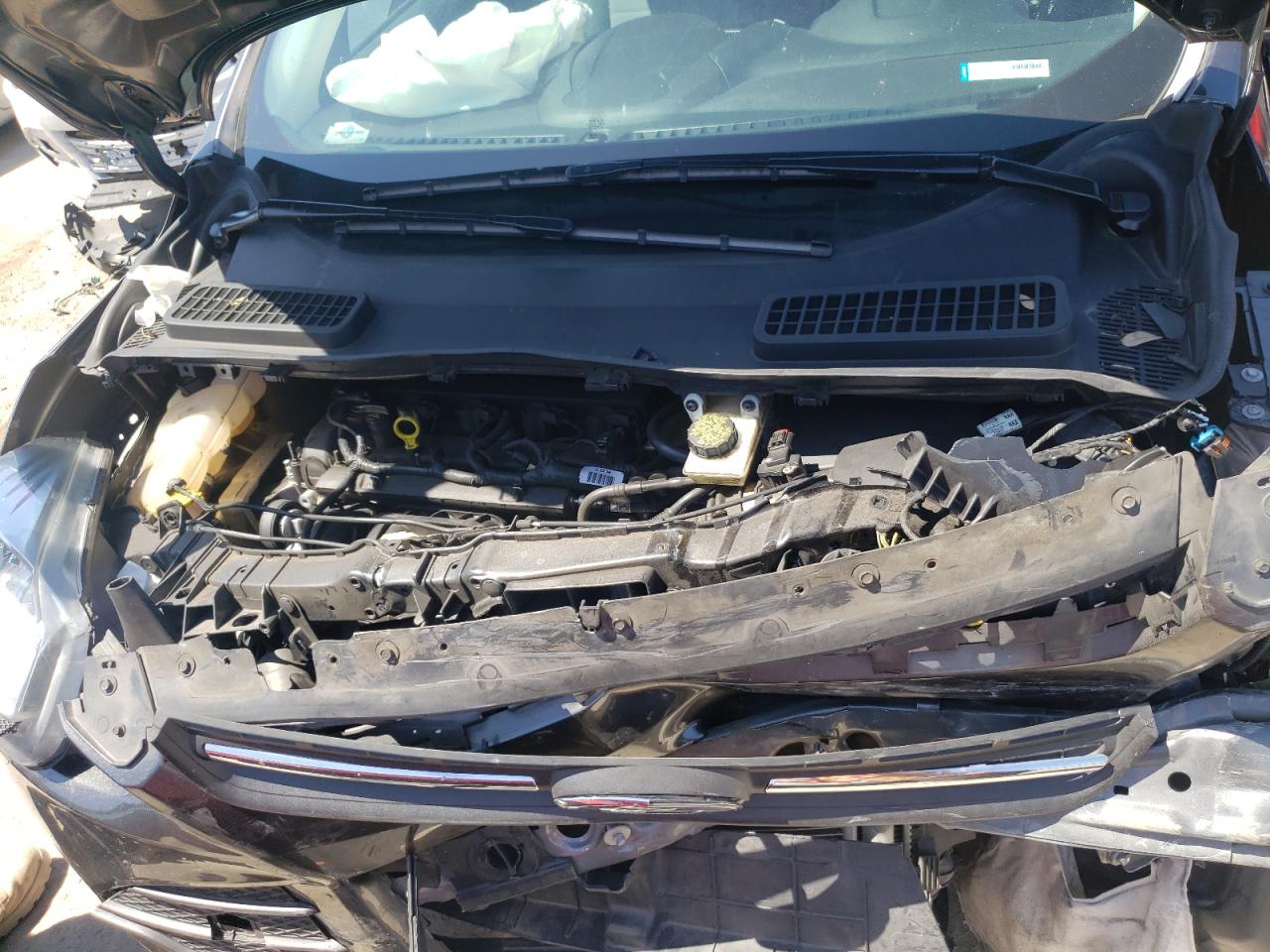 Photo 7 from auction – 2016 FORD ESCAPE SE with VIN 1FMCU0G70GUC27773